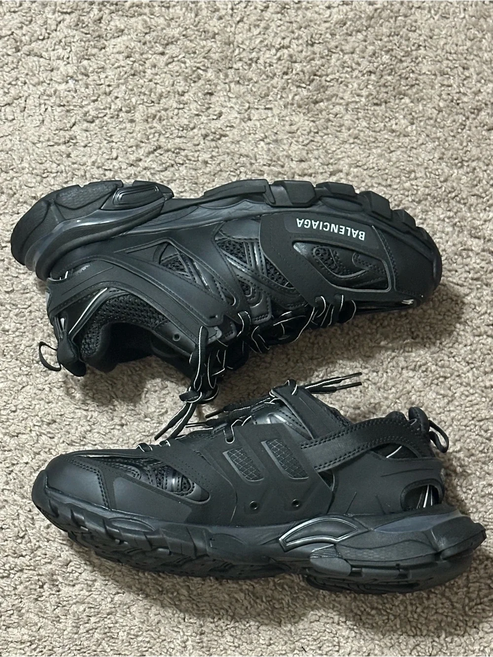 Men's Black Sneakers